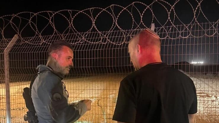 בנט בנחל עוז הלילה אצל הרבש״ץ