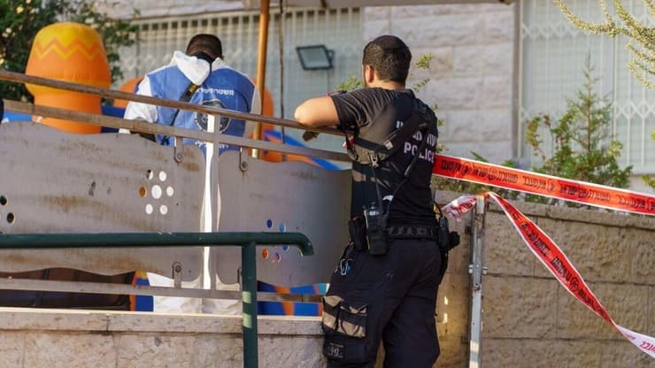 זירת הרצח (צילום: שלו שלום) הזירה בבית שמש