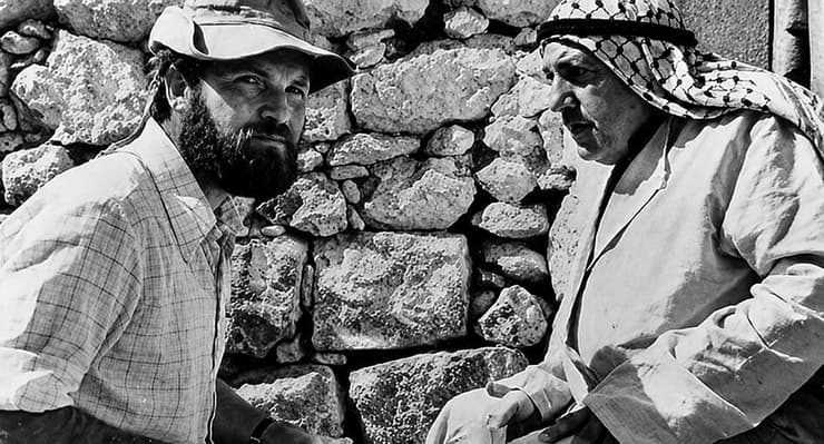 רם לוי (משמאל) בצילומי "חירבת ח'יזעה" רם לוי (משמאל) בצילומי "חירבת ח'יזעה"