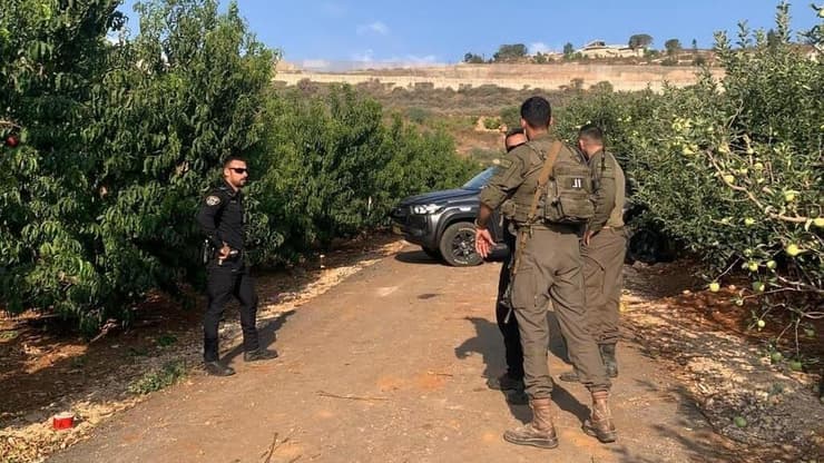 הזירה שבה נפגעו הפועלים (צילום: דוברות המשטרה) הזירה