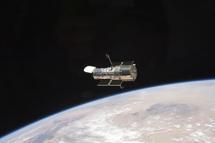 טלסקופ החלל האבל (צילום: NASA/AP) טלסקופ החלל האבל