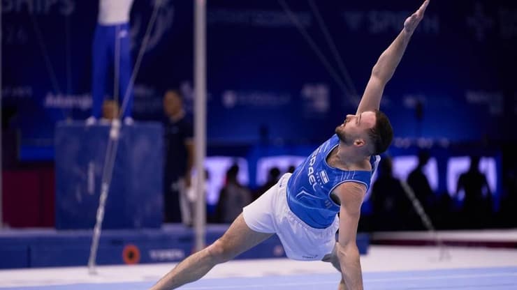 ארטיום דולגופיאט (צילום: Denis Vakhrushev, איגוד ההתעמלות) ארטיום דולגופיאט