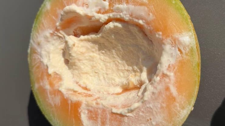 ומגרדים (צילום: ספיר גורדו) גלידת מלון