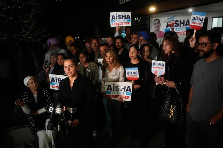 צילום: AP Photo/Jeff Chiu ווהאב המועמדת הדמוקרטית