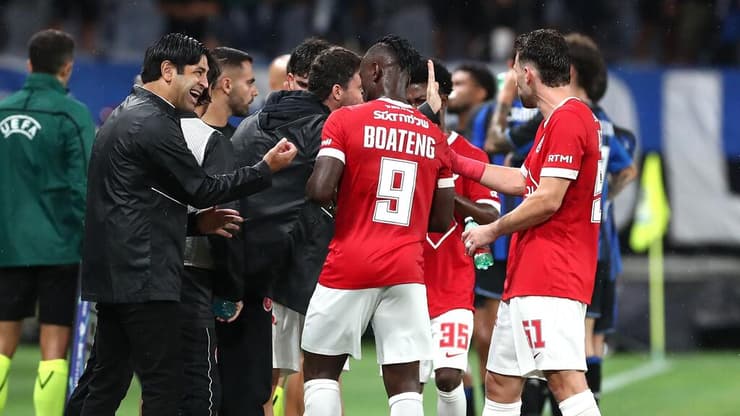 אליניב ברדה עם עמנואל בואטנג (צילום: Marco Luzzani/Getty Images) אליניב ברדה עם עמנואל בואטנג