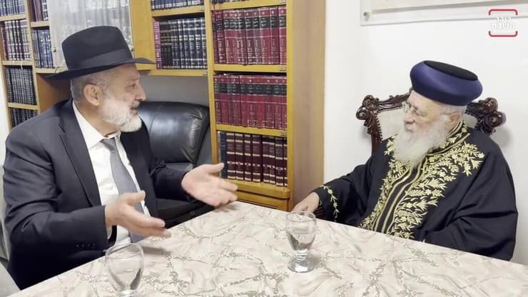 העדיפו להעביר מסר מפויס. יוסף ודרעי (צילום: כיכר השבת) מפגש בין הרב יצחק יוסף לאריה דרעי