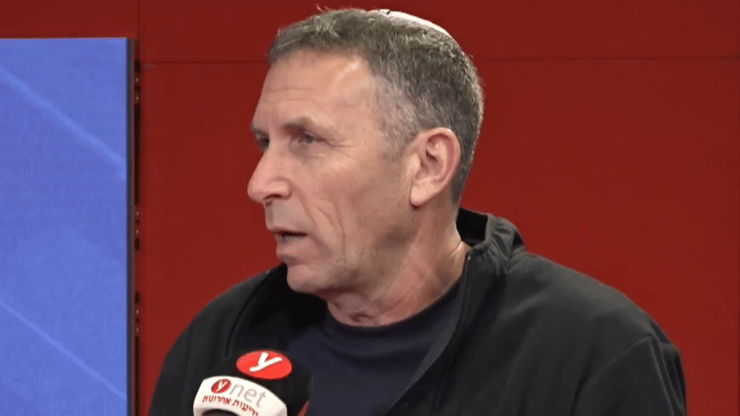 "מדינה בלי כללי משחק היא כמו משחק כדורגל כשכל פעם החוקים משתנים באמצע". מתן כהנא (תמונה: אולפן ynet) מתן