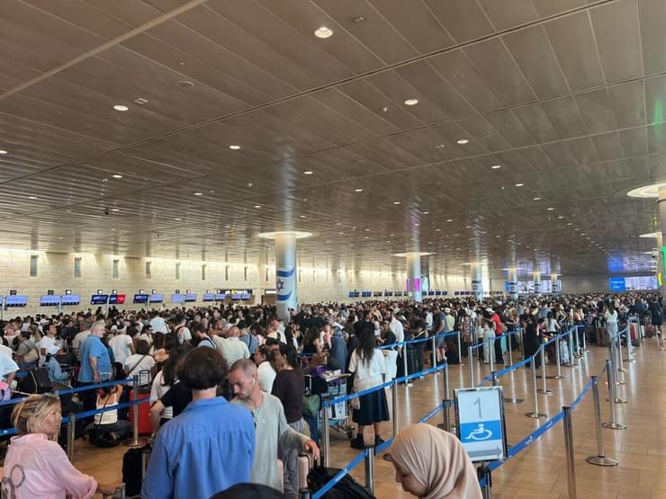 עומס בנתב"ג (צילום: ניר שטיאסני ) נתב"ג