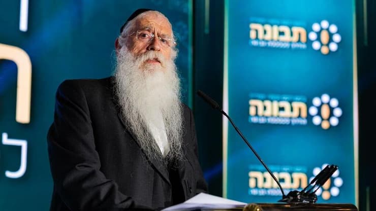 פרוש בוועידה: "לא נהסס להשתמש בכוח הצרכני שלנו" ח"כ מאיר פרוש בוועידת "תבונה לכלכלה"