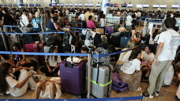 עומס בנתב"ג (צילום: Jack GUEZ / AFP) עומס בנתב"ג