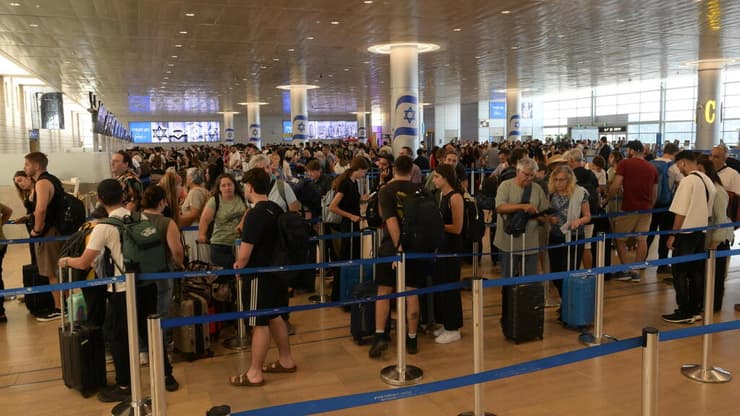 בכירי הרשות ידעו. העומס החריג בנתב"ג עומס חריג בנתב"ג, טרמינל 1