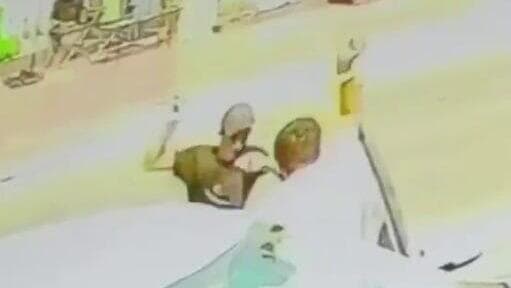המחבל דוקר תיעוד הפיגוע בסמוך לכפר עוג'ה