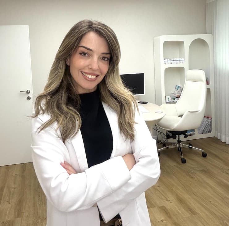 ד”ר אנה אשכול, מומחית לבריאות העור והיועצת המדעית של La Roche-Posay