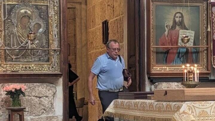 השגריר ויקטורוב בחצר אלכסנדר. "זה שלנו" ביקור של שגריר רוסיה בחצר אלכסנדר