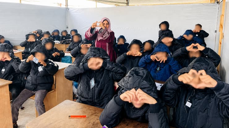 "הילדים האלה זקוקים למקום להתאסף וללמוד בו, ולארוחה כדי שלא יישארו עם קיבה ריקה" (קרדיט: Gaza Children’s Village) ארגון הסיוע הישראלי "נתן" יפתח בשבוע הבא מרפאה בדרום רצועת עזה