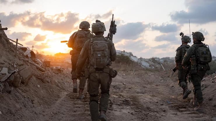 לוחמים בעזה (צילום: דובר צה"ל) מפעילות כוחות חטיבת הצנחנים ברצועת עזה