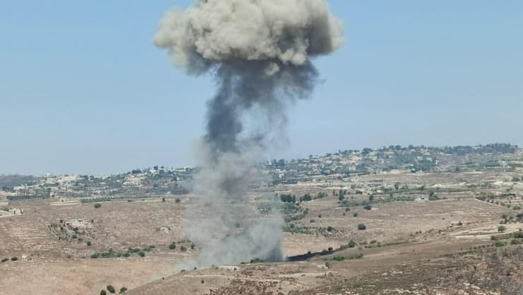 בלבנון מדווחים על תקיפה אווירית בעיירה חולא