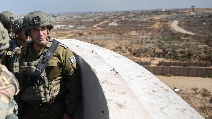 הרמטכ"ל קיים סיור והערכת מצב ברצועת עזה (צילום: דובר צה"ל) הרמטכ"ל קיים סיור והערכת מצב ברצועת עזה