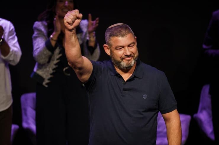 "ימים ספורים אחרי ההשקה הוא כבר מתנדנד". עופר וינטר (צילום: שלו שלום) עופר וינטר משיק מפלגה חדשה