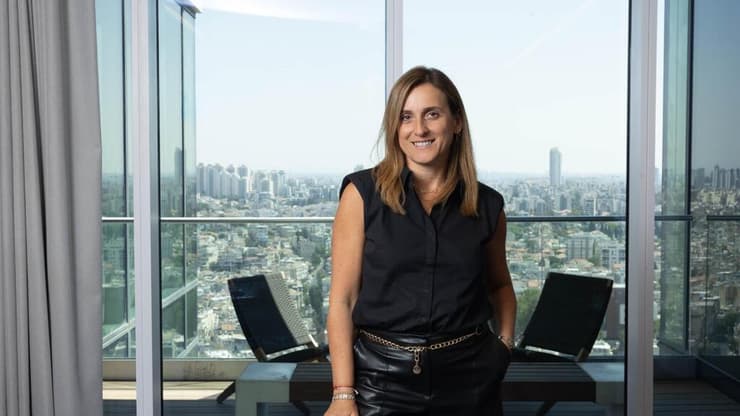 ענת צלדטי. "בסוף מדובר בתחרות בריאה והצרכן רק מרוויח ממנה" (צילום: עוז מועלם) ענת צלדטי. "בסוף מדובר בתחרות בריאה והצרכן רק מרוויח ממנה"