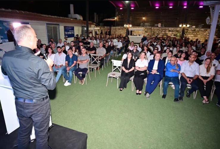 צילום: דוברות "ברית אחים" כנס פוליטי של מפלגת "ברית אחים" בדליית אל-כרמל ללא הפרדה בין גברים לנשים