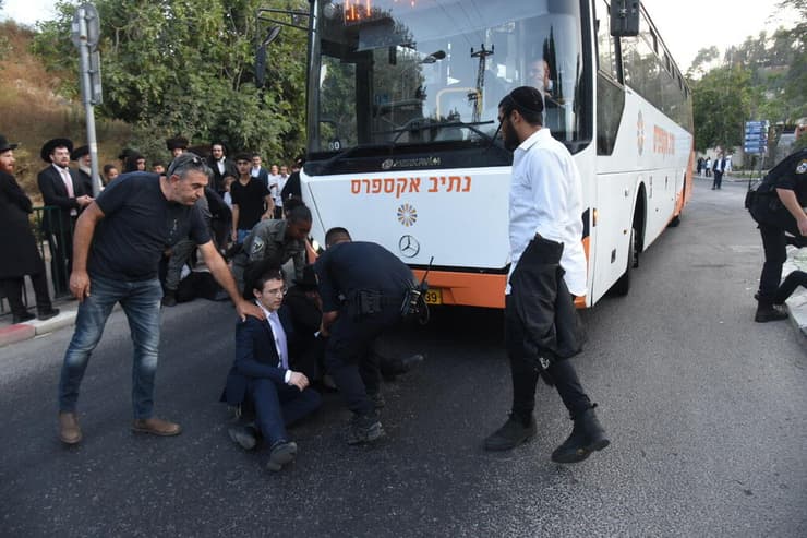 צילום: אביהו שפירא התפרעות חרדים בצפת