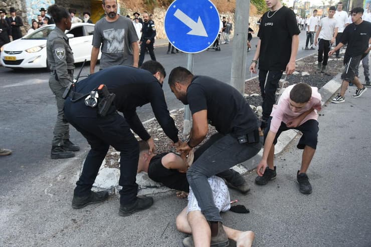 צילום: אביהו שפירא התפרעות חרדים בצפת