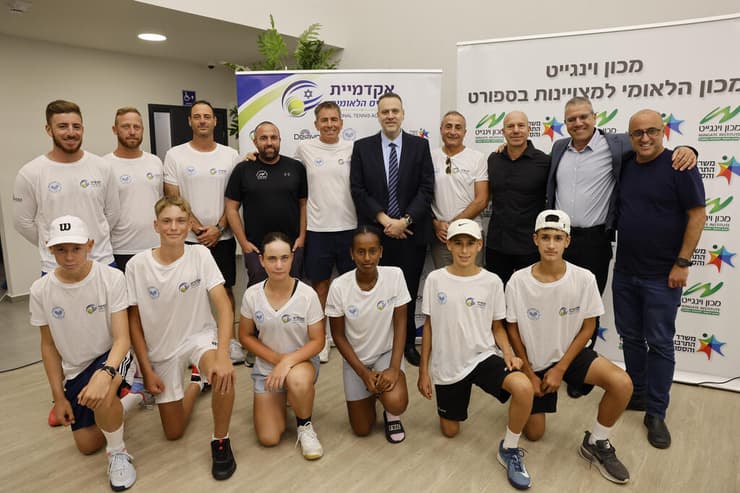 אקדמיית הטניס (צילום: גיא יחיאלי) אקדמיית הטניס