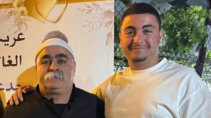 "כולם אהבו אותו, איבדתי את הלב ואת הנשמה" (צילום: באדיבות המשפחה ) האב השייח כאמל אסעד עם בנו המנוח ריאן כאמל אסעד מכיסר