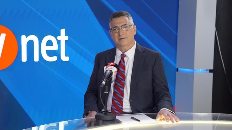 "מה בוער לו?". סער (צילום: ליאור שרון) פודקאסט 120 ואחת עם מורן אזולאי - שר החוץ גדעון סער