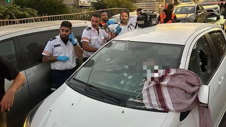 תיעוד נוסף מזירת הרצח (צילום: תיעוד מבצעי מד"א) רצח כפול בנצרת
