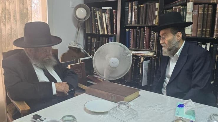 גפני והרב פילץ בבתי הרבנים המובילים את במפלגה שוקלים להפרד מוותיקי הח"כים גפני ואורי מקלב