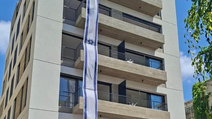 הבניין החדש ברחוב ביל"ו בת"א שיימסר בשבוע הבא (צילום: גל הולצר) הבניין החדש ברחוב ביל"ו בת"א שיימסר בשבוע הבא