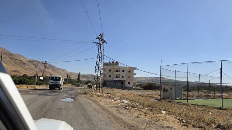 הכפר הסורי חאדר. שומרים על קשר, בלי לייצר תלות (צילום: יאיר קראוס) הכפר הסורי חאדר