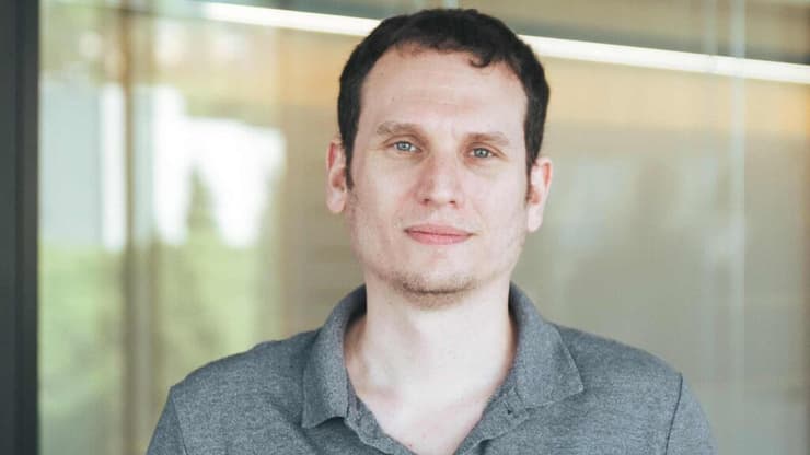 ד"ר חגי מרון (צילום: ענבל גינת) ד"ר חגי מרון