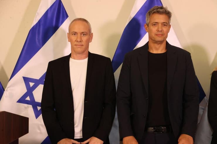 חילי טרופר ויועז הנדל (צילום: מוטי קמחי) חילי טרופר ויועז הנדל