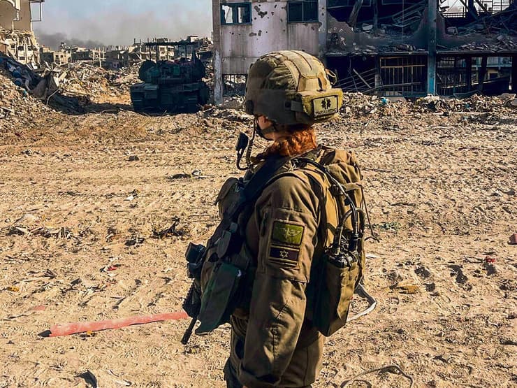 צ' במדים. "נציגי המגזר בו גדלתי מפנים לי ולחברות שלי עורף" קליינר במדים. "נציגי המגזר בו גדלתי מפנים לי ולחברות שלי עורף"