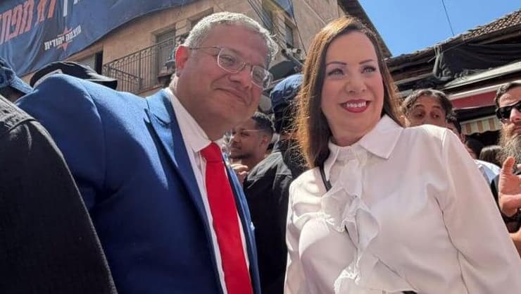  יו״ר עוצמה יהודית איתמר בן גביר וחברת הכנסת טלי גוטליב בשוק מחנה יהודה