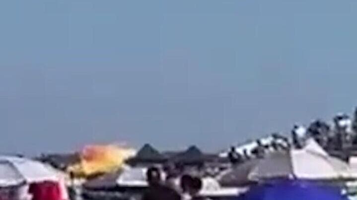 צילום: סעיף 27א לפי חוק זכויות יוצרים מטוס קרב אמריקני של חיל האוויר היווני התרסק במפגן אווירי ליד אתונה