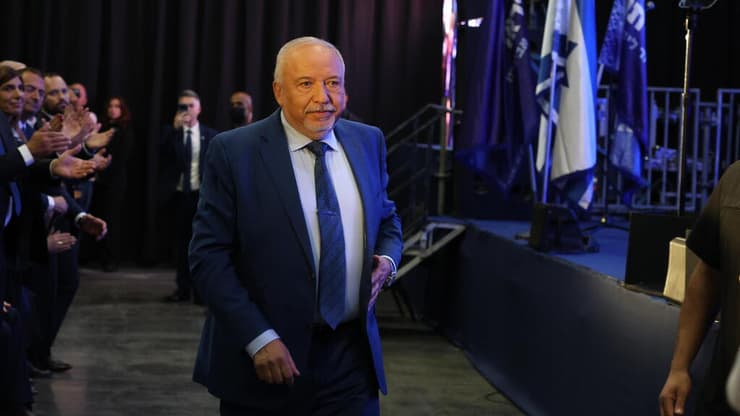 צילום: שאול גולן כנס הבחירות של מפלגת ישראל ביתנו לכנסת ה-26