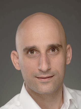 תומר צבר