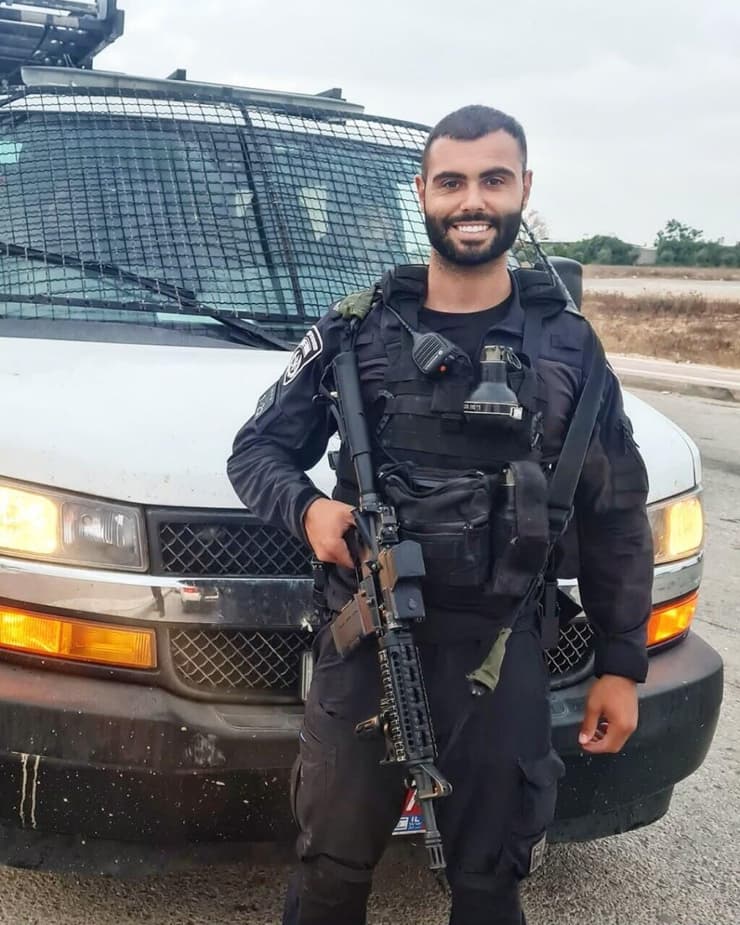 בסט לפני הפציעה. "זכרו שהפציעה היא רק חלק מהסיפור - היא לא כל הסיפור" רס"ר שליו בסט לוחם יס"מ שנפצע אנושות בקרב באופקים ב-7 באוקטובר