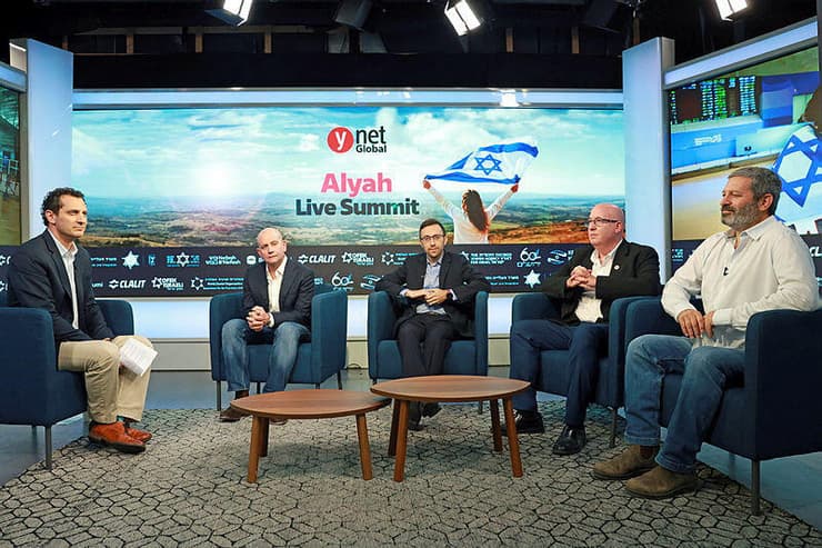 משתתפי הפאנל (צילום: דנה קופל) משתתפי הפאנל