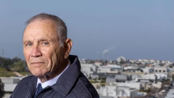 אלי גולדשמיט  ממפלגת העבודה מצטרף לליכוד