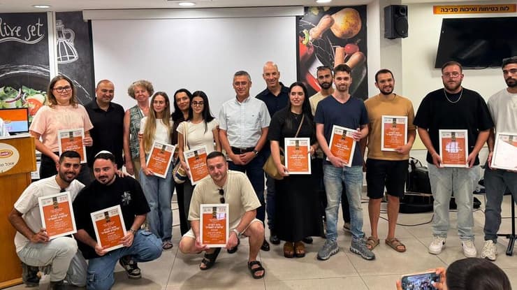 טקס הענקת מלגות במפעל אסם בשדרות