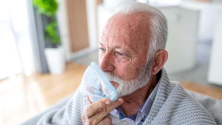 החולים ב-COPD מתמודדים עם אתגר כפול בגלל הסטיגמה כלפיהם (צילום: shutterstock) COPD, מחלת ריאות חסימתית כרונית