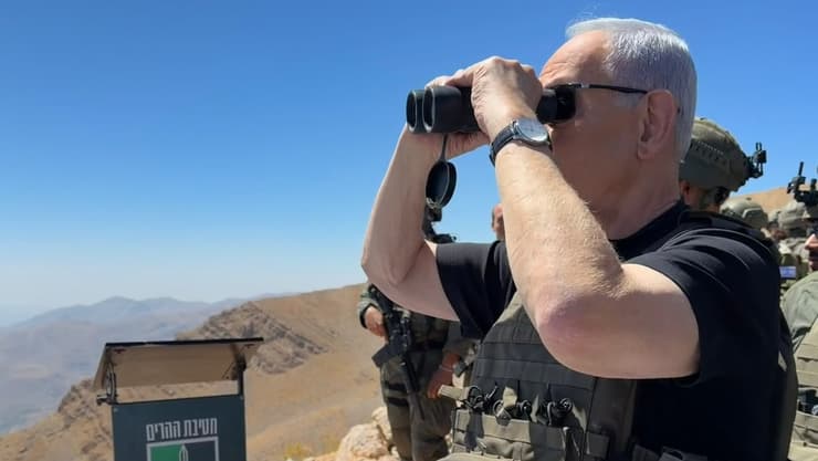 ראש הממשלה נתניהו בכתר החרמון בסוריה