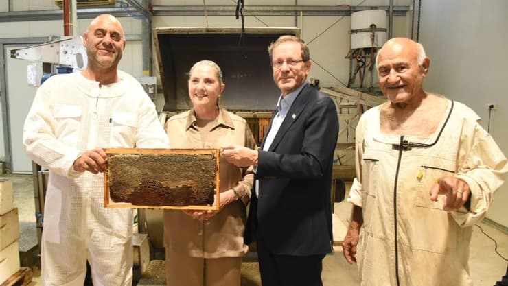 אירוע ראש השנה במכוורת הכל דבש במעמד נשיא המדינה ורעייתו