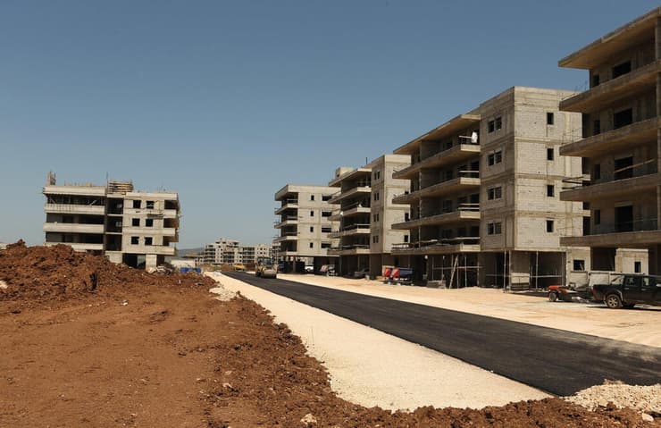 מה יהיה על הדירות המסובסדות? פרויקט מחיר למשתכן בבנייה (צילום: אלעד גרשגורן) מה יהיה על הדירות המסובסדות? פרויקט מחיר למשתכן בבנייה