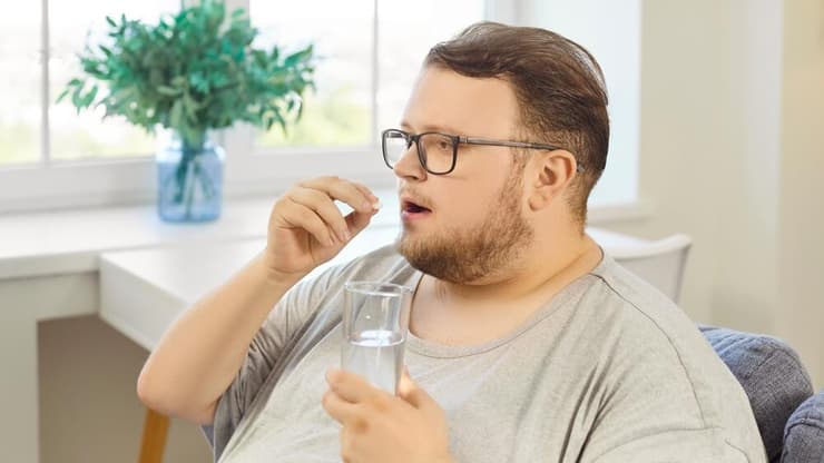 כדורי הרזיה עושים עלייה לישראל. המחיר לא יהיה שווה לכל נפש (צילום: shutterstock) כדורי הרזיה